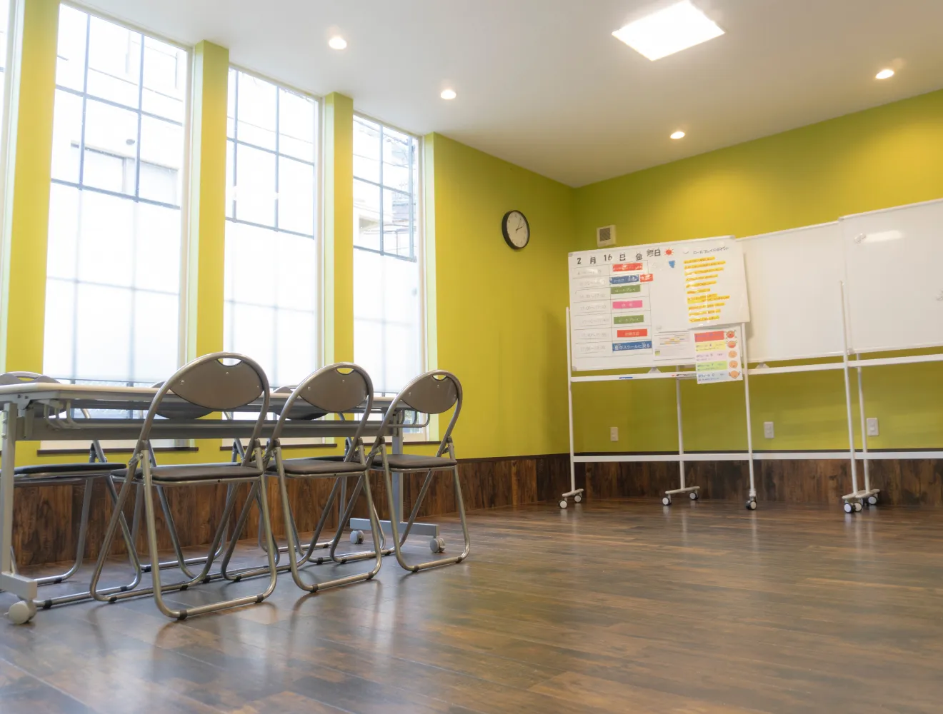 クロスオーバーの施設写真3 - 清潔で快適な学習環境